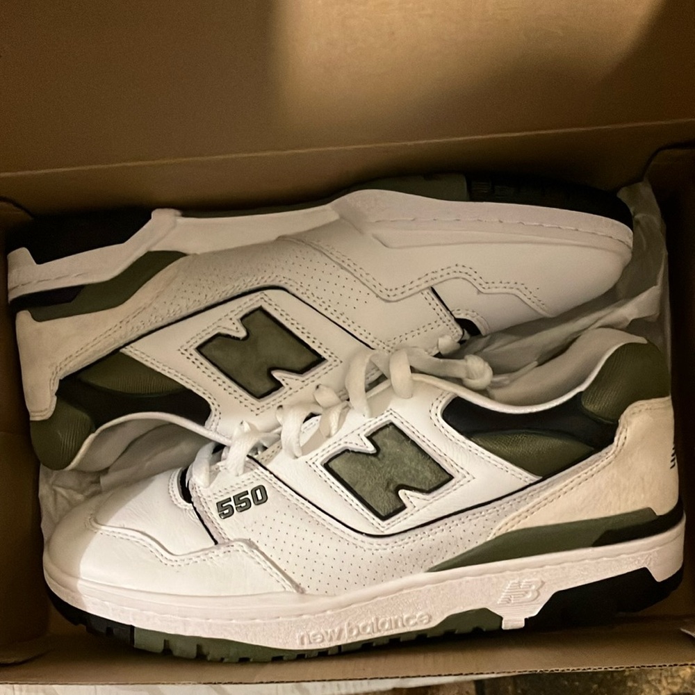 New Balance Men's White and Green Sneakers